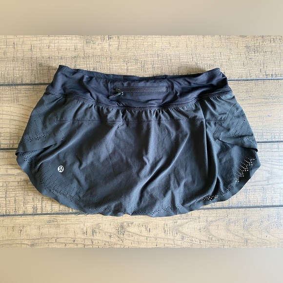 LULULEMON Skort | Size 4 - Picture 2 of 10